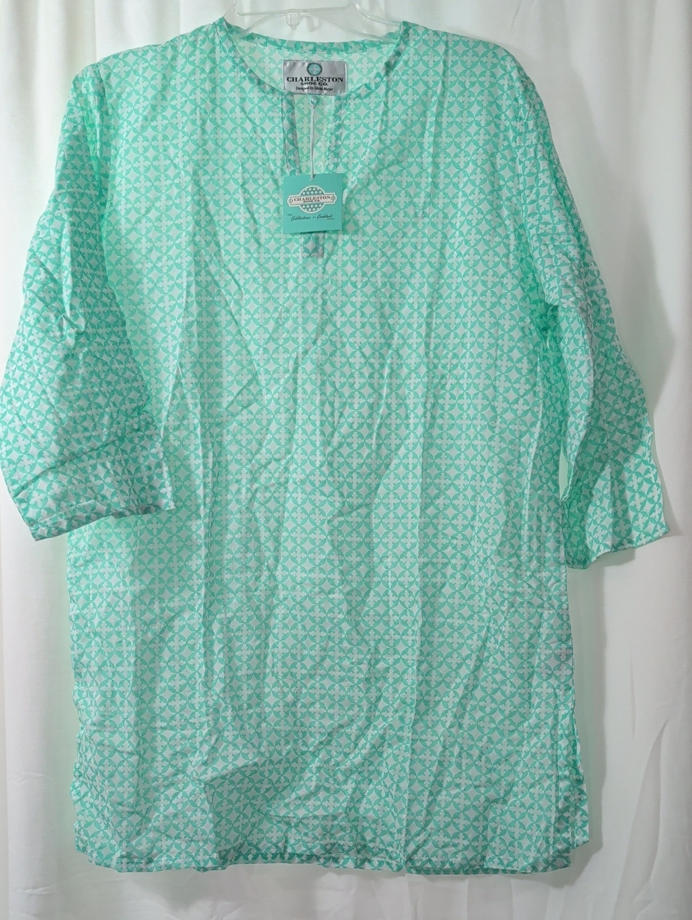 Charleston Shoe Company Mint And White Tunic Size Large